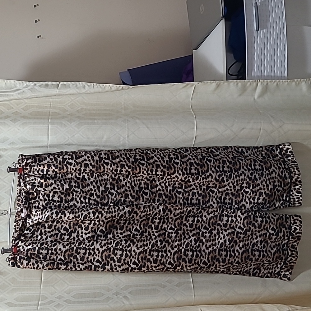 La Vie En Rose Animal Print Satin Pants, Sz M